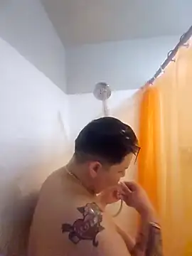 Snapshot of DevilDahm chatting on March 19, 2:48 am DevilDahm online show from March 19, 2:48 am