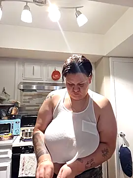 Snapshot of DevilDahm chatting on October 5, 1:48 am DevilDahm online show from October 5, 1:48 am