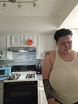 Snapshot of DevilDahm chatting on October 24, 11:45 pm DevilDahm online show from October 24, 11:45 pm