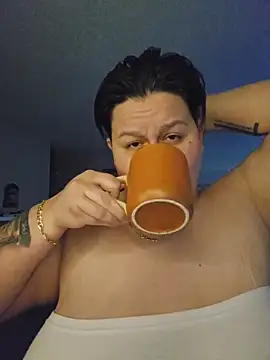 Snapshot of DevilDahm chatting on October 26, 6:25 pm DevilDahm online show from October 26, 6:25 pm