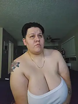 Snapshot of DevilDahm chatting on November 5, 6:35 am DevilDahm online show from November 5, 6:35 am