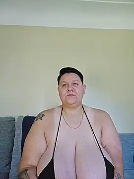 Snapshot of DevilDahm chatting on July 23, 12:03 pm DevilDahm online show from July 23, 12:03 pm