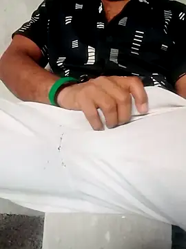 Snapshot of INDIANBOY7439 chatting on February 1, 8:02 am INDIANBOY7439 online show from February 1, 8:02 am