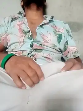 Snapshot of INDIANBOY7439 chatting on February 4, 7:58 am INDIANBOY7439 online show from February 4, 7:58 am