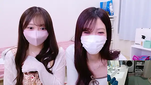 Snapshot of oxo_yuna_oxo chatting on April 23, 1:57 pm oxo yuna oxo online show from April 23, 1:57 pm