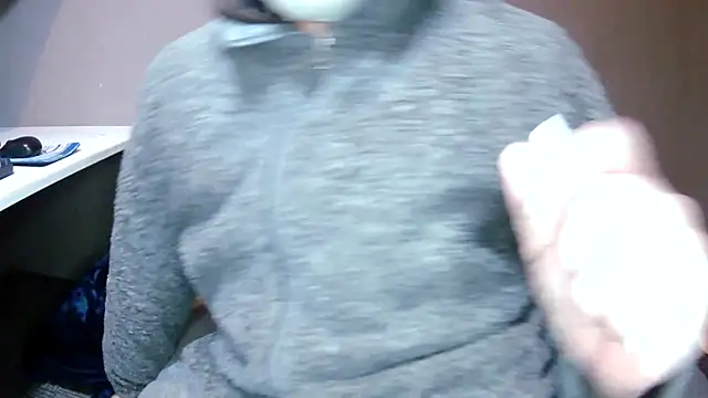 Snapshot of agaupt2 chatting on January 23, 1:45 pm agaupt2 online show from January 23, 1:45 pm