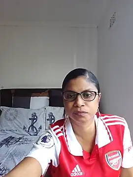 Snapshot of Sensual_indian7 chatting on May 24, 12:21 pm Sensual indian7 online show from May 24, 12:21 pm