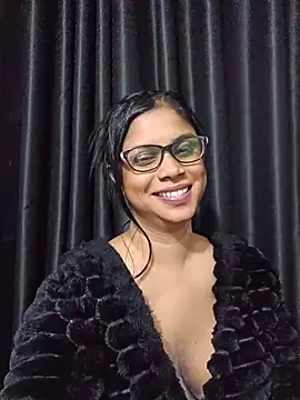 Snapshot of Sensual_indian7 chatting on June 5, 3:18 pm Sensual indian7 online show from June 5, 3:18 pm