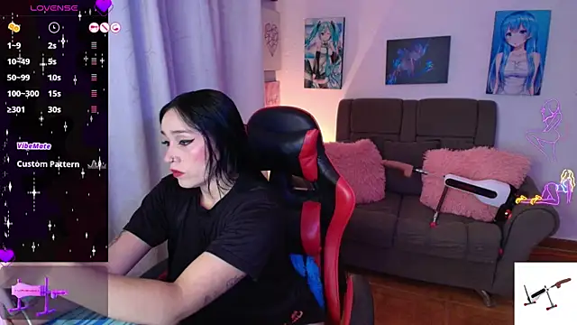 Snapshot of yeliana_sexxy chatting on June 2, 2:57 am yeliana sexxy online show from June 2, 2:57 am