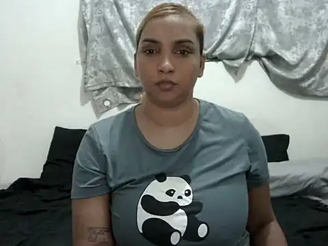 GORGEOUSLIPS online show from February 26, 7:13 pm