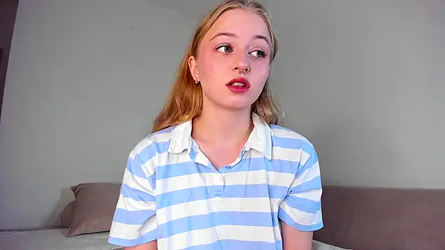 MiaMews online show from November 11, 12:27 pm