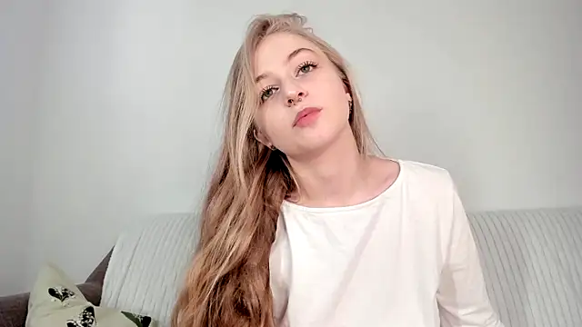 MiaMews online show from April 27, 7:06 am