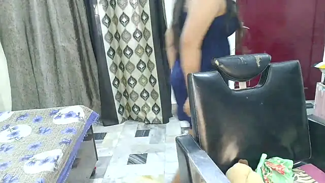 aarushi sharmaa online show from November 29, 4:26 am