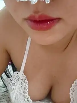 girldam95 online show from January 18, 6:28 am