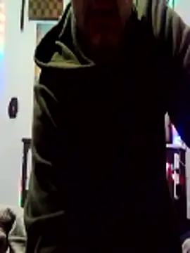 Snapshot of Buffshagswell chatting on November 5, 2:11 am Buffshagswell online show from November 5, 2:11 am