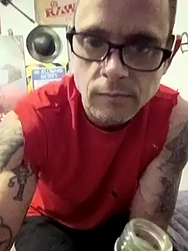 Snapshot of Buffshagswell chatting on November 9, 3:16 am Buffshagswell online show from November 9, 3:16 am