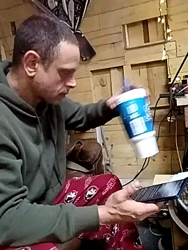 Snapshot of Buffshagswell chatting on November 17, 4:35 pm Buffshagswell online show from November 17, 4:35 pm