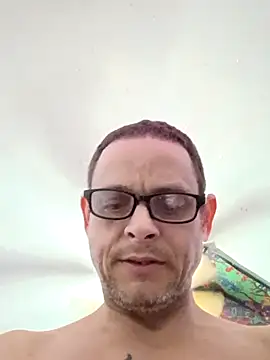 Snapshot of Buffshagswell chatting on November 28, 8:22 pm Buffshagswell online show from November 28, 8:22 pm