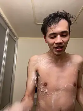 Snapshot of ryusei18570 chatting on February 15, 2:55 pm ryusei18570 online show from February 15, 2:55 pm