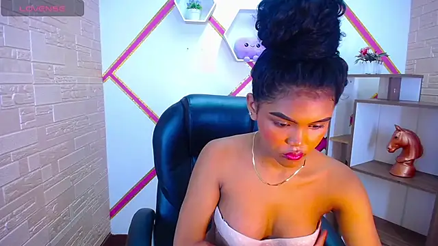 Snapshot of Melody_Stan chatting on October 10, 5:34 pm Melody Stan online show from October 10, 5:34 pm