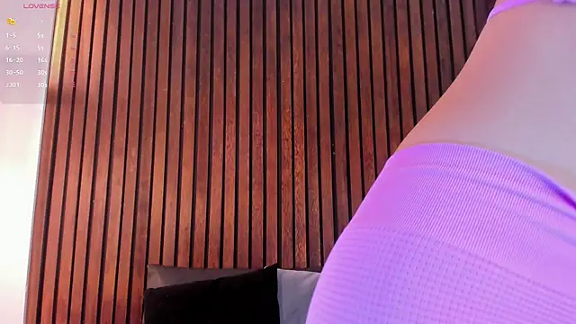 Jennmiiller  online show from March 15, 11:51 am