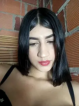 Snapshot of Julix_A chatting on January 19, 7:46 am Julix A online show from January 19, 7:46 am