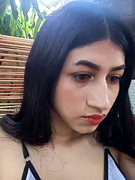 Snapshot of Julix_A chatting on February 9, 6:37 pm Julix A online show from February 9, 6:37 pm