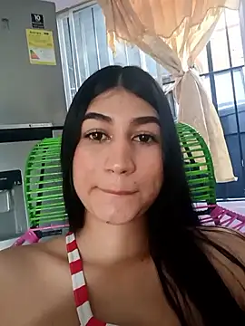 Julix A online show from February 4, 9:20 pm