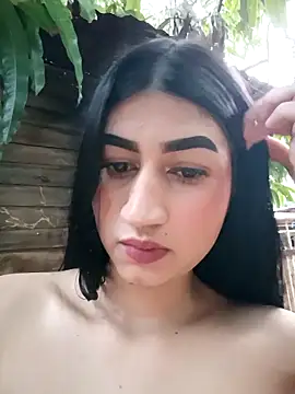 Julix A online show from March 7, 9:23 pm