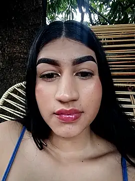 Julix A online show from March 14, 8:14 pm