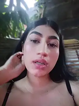 Snapshot of Julix_A chatting on June 19, 9:51 pm Julix A online show from June 19, 9:51 pm