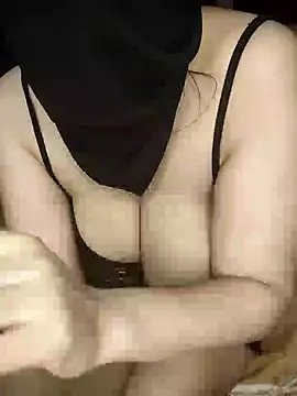 Snapshot of Ghazal_Arab21 chatting on March 3, 4:14 am Ghazal Arab21 online show from March 3, 4:14 am