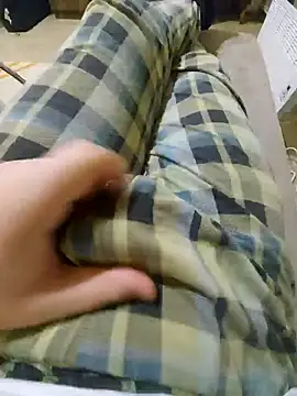 Snapshot of reelciii21 chatting on January 5, 3:45 pm reelciii21 online show from January 5, 3:45 pm