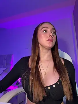 Lanataylor- online show from February 16, 3:47 am