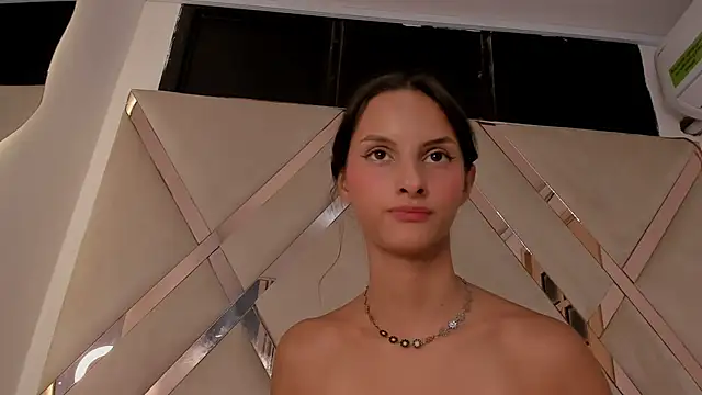 ninaht online show from February 20, 9:31 pm