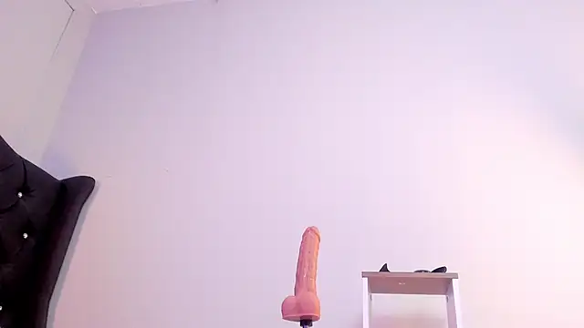 lannarusso  online show from February 17, 3:31 pm