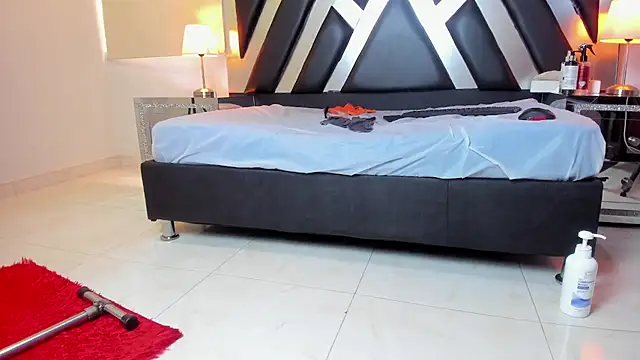 lannarusso  online show from February 24, 12:16 pm