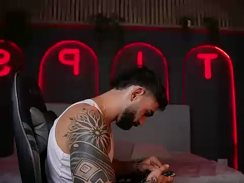 Austin bolt online show from November 13, 3:49 am