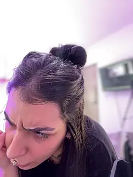 Alice woodville online show from March 7, 12:18 am