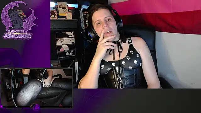 Snapshot of Rae-Suon chatting on January 24, 9:58 pm Rae-Suon online show from January 24, 9:58 pm