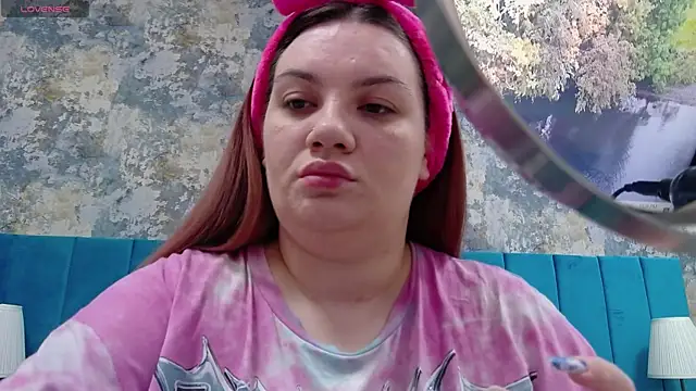 MelanieBrownn online show from December 29, 8:37 pm