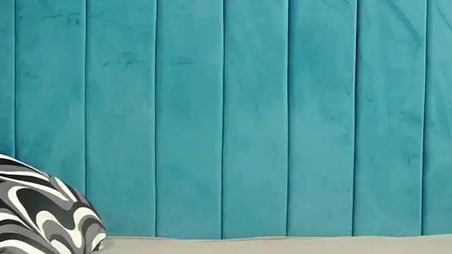 MelanieBrownn online show from January 14, 2:19 am