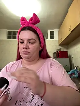 MelanieBrownn online show from March 8, 4:17 pm