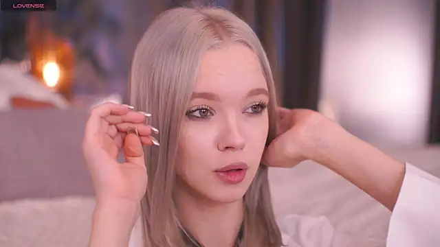  AlinaBailey online show from November 22, 7:40 am