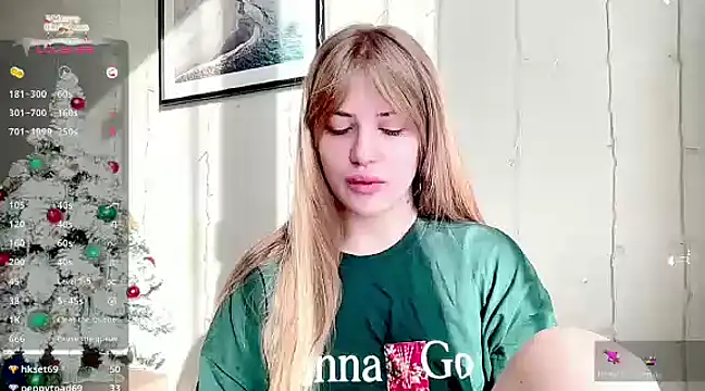 Snapshot of PureAlisMiracle chatting on December 24, 11:06 am PureAlisMiracle online show from December 24, 11:06 am