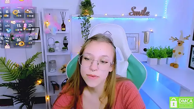 Snapshot of LayriantaVee chatting on March 8, 1:47 pm LayriantaVee online show from March 8, 1:47 pm