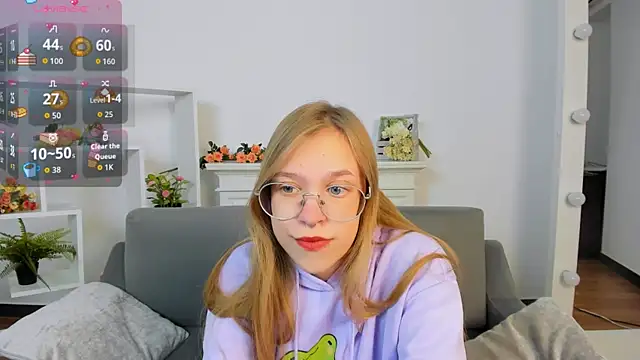 Snapshot of LayriantaVee chatting on September 30, 1:16 pm LayriantaVee online show from September 30, 1:16 pm