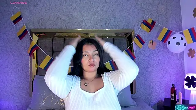 Snapshot of Candys_victoria chatting on June 25, 4:12 am Candys victoria online show from June 25, 4:12 am