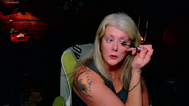 AliceHarlot online show from December 23, 5:49 am