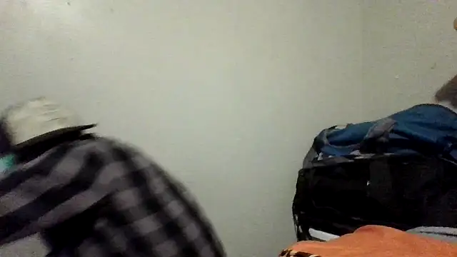 clitstitsandbongrips online show from September 29, 1:49 pm